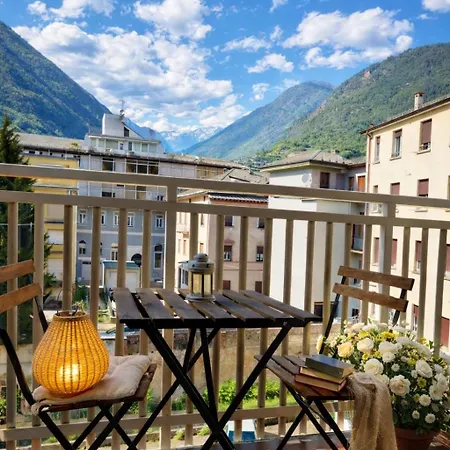 Mary House Station Large Sondrio