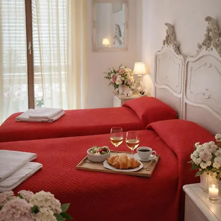 Mary House Station Large Apartamento Sondrio